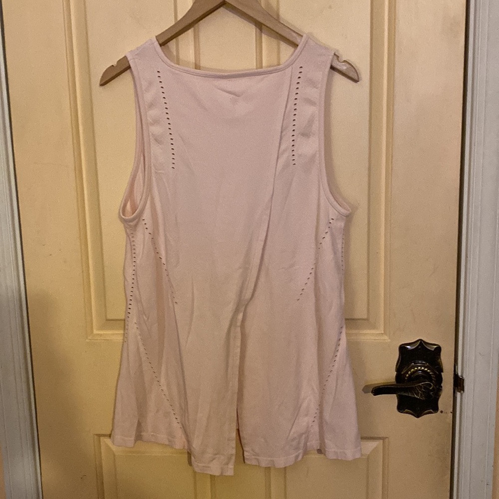 Athleta Tank Size L Split Back - Picture 4 of 7